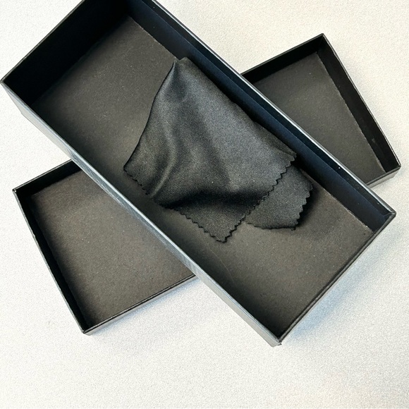 Gift Box Set - Picture 7 of 12